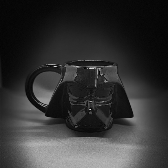 OFFICIAL: STAR WARS DARTH VADER FIGURAL MUG - Picture 2 of 4